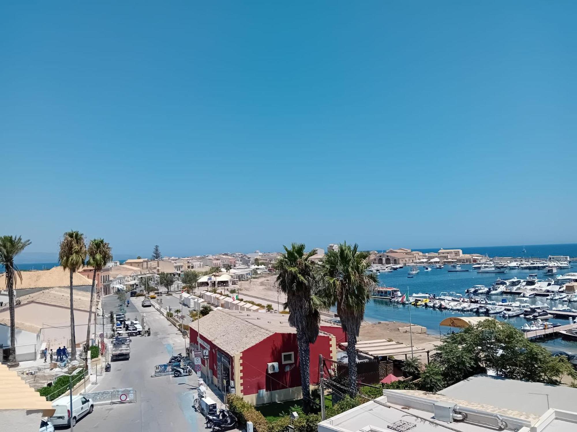 Case Vacanze Celeste Marzamemi Ruang foto